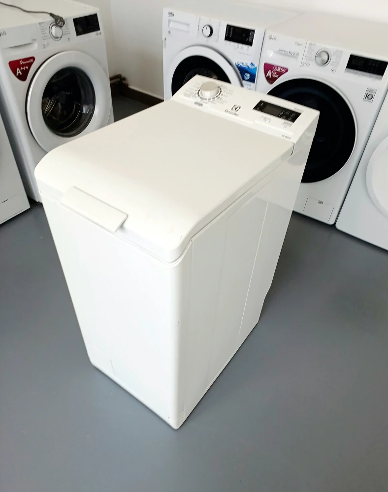 Pračka ELECTROLUX 6 kg, 1000 ot/min, ZÁRUKA