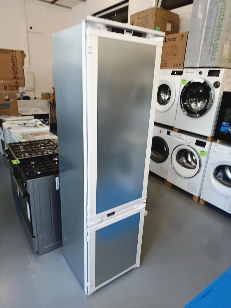 Vestavná lednice Beko, 193 cm, ZÁRUKA BCNA306E4SN