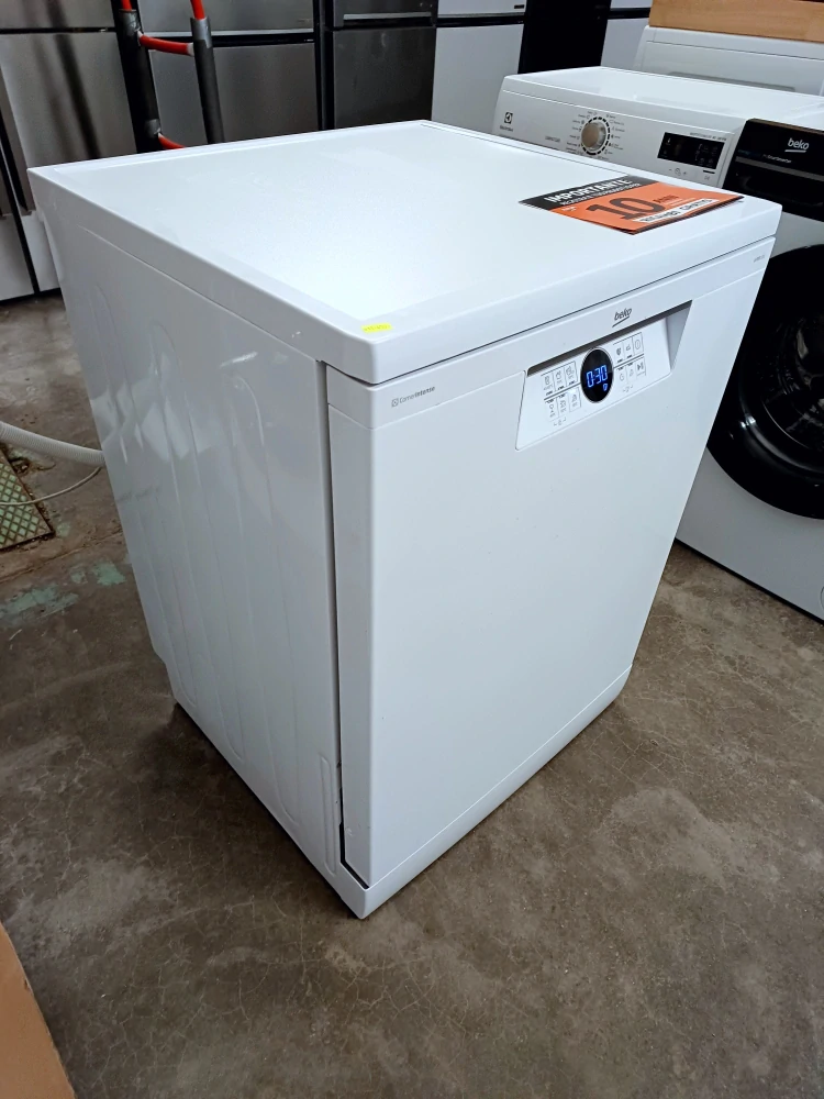 Myčka BEKO šířka 60 cm, ZÁRUKA BDFN26640WC