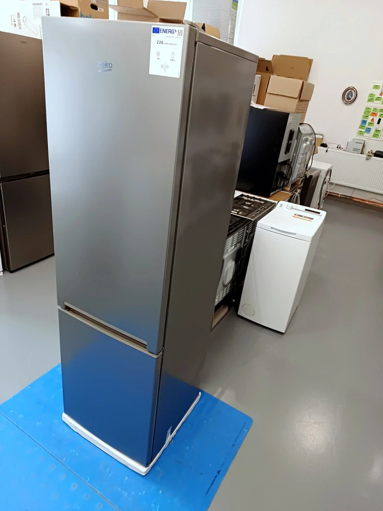 Lednice Beko 181 cm, NoFrost ZÁRUKA RCNA305K40SN