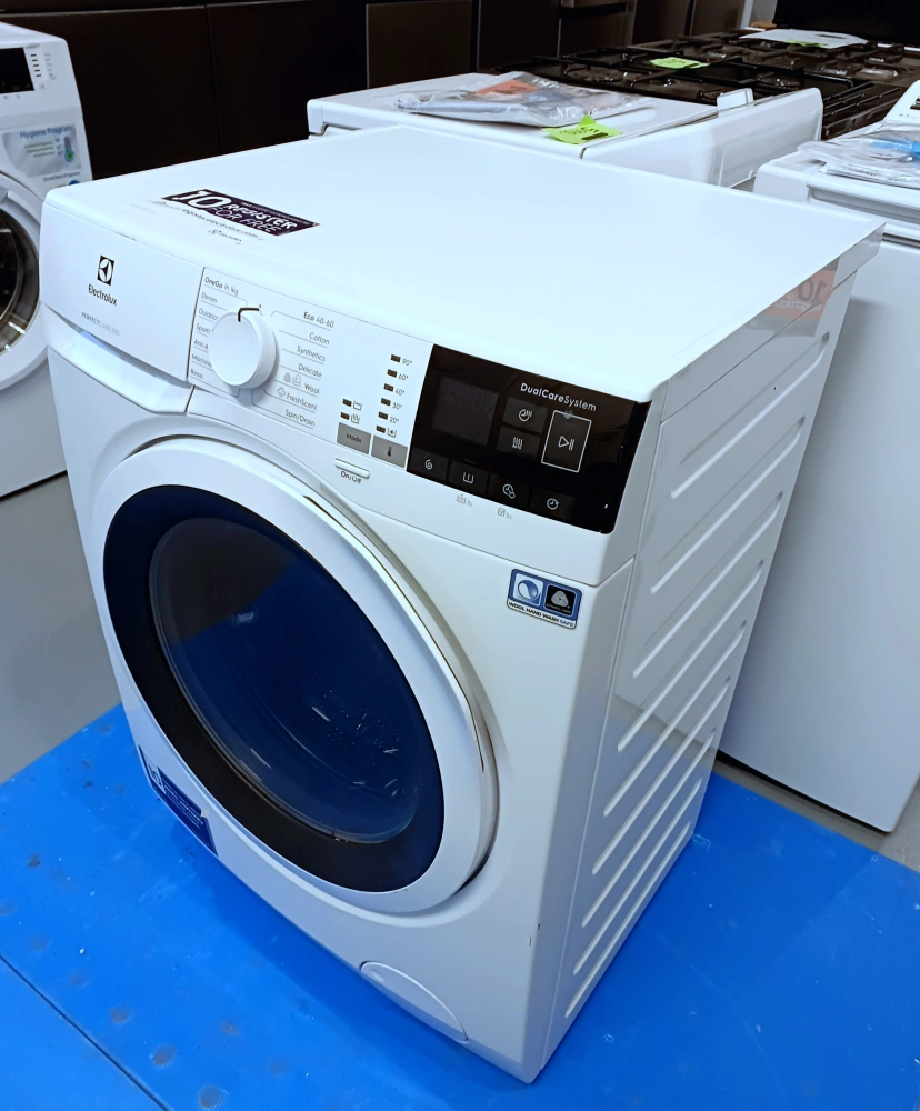 Pračka+sušička Electrolux 8 Kg, 1600 ot. ZÁRUKA