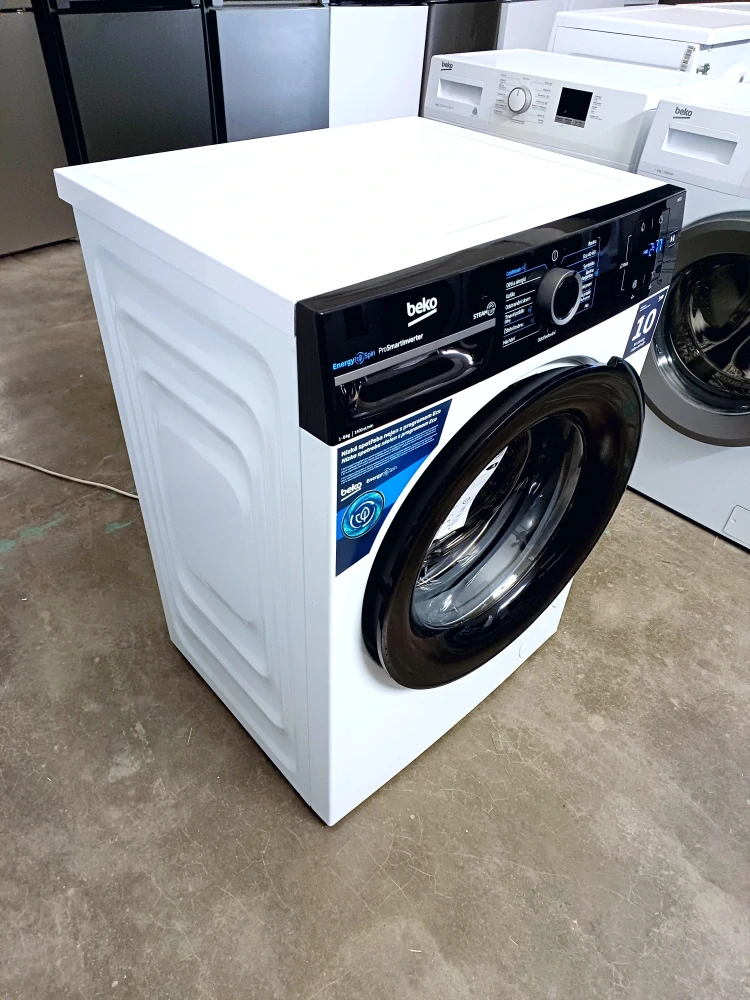 Pračka Beko 8 kg 1400 ot. ZÁRUKA BM3WFU3841WBB Běžná cena .... 11.000 Kč