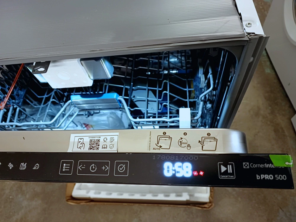 Vestavná myčka Beko 60 cm , ZÁRUKA BDIN38646D  Běžné ceny ..... 14.000 Kč