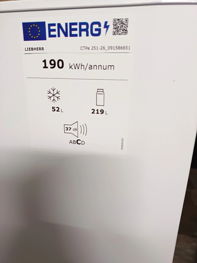 Lednice LIEBHERR 157 cm, ZÁRUKA CTPe 251