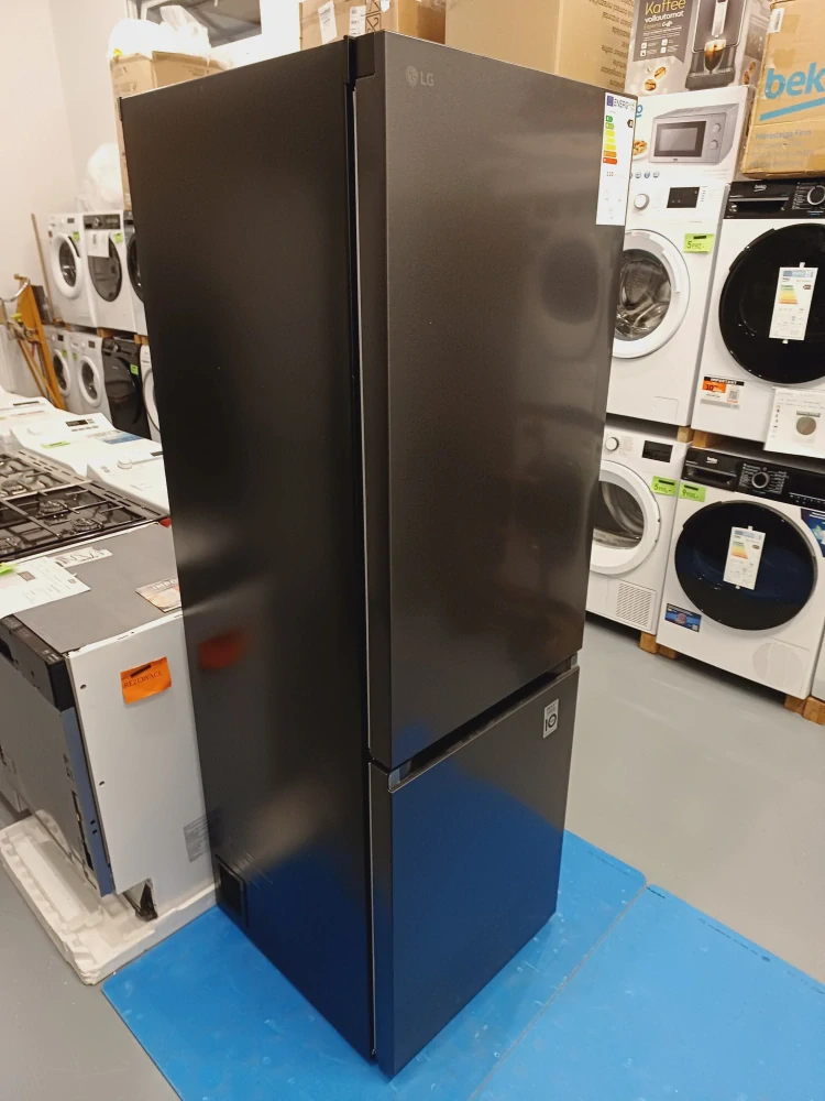 Lednice LG 186 cm, NoFrost ZÁRUKA GBV3100AEP