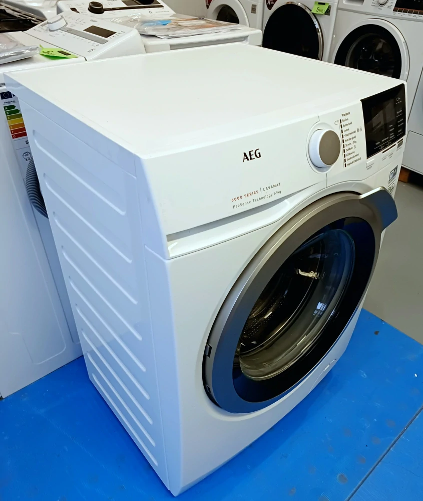 Pračka AEG A+++ 9 kg 1400 ot. ZÁRUKA 6000 SERIES LAVAMAT