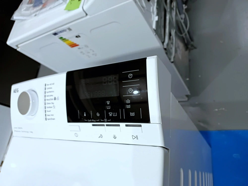 Pračka AEG 6 kg 1200 ot. ZÁRUKA