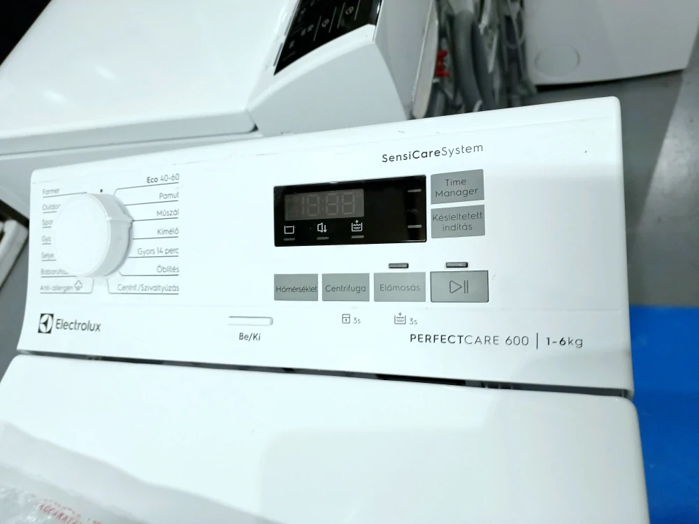 Pračka ELECTROLUX 6 kg 1200 ot. ZÁRUKA