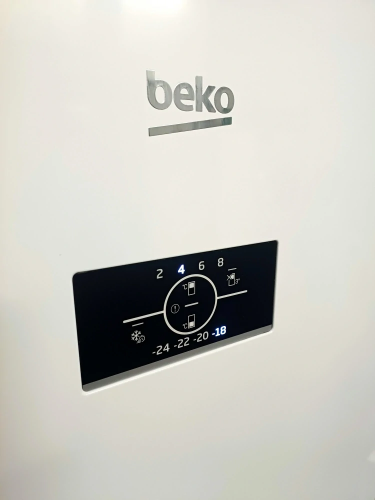 Lednice Beko 186 cm, NeoFrost, B5RCNA366HW
