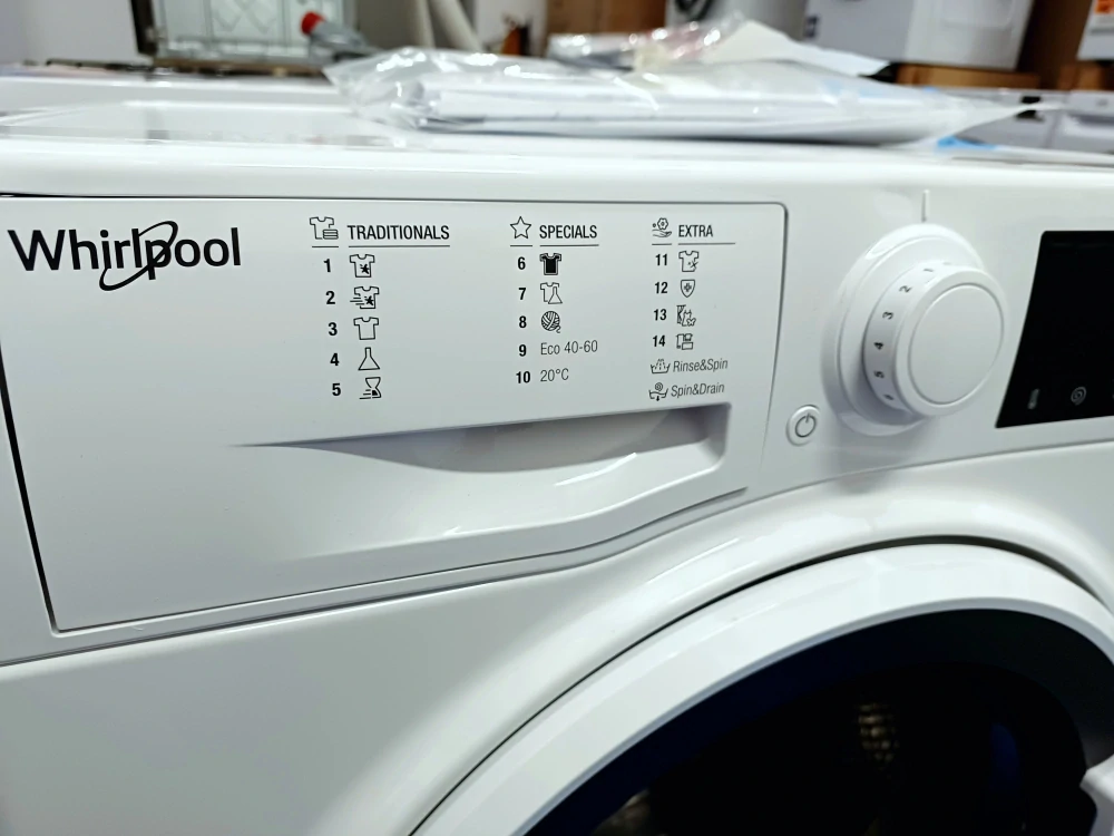 Pračka WHIRLPOOL 6 kg, 1200 ot. slim,ZÁRUKA