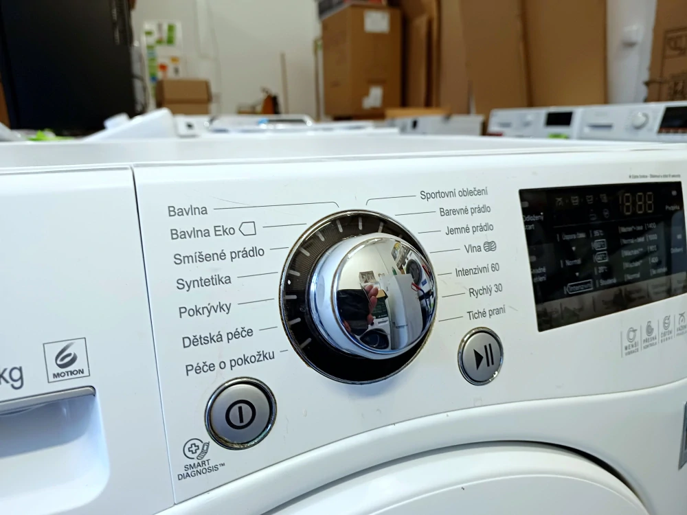Pračka LG A+++ 8 kg 1400 ot. ZÁRUKA