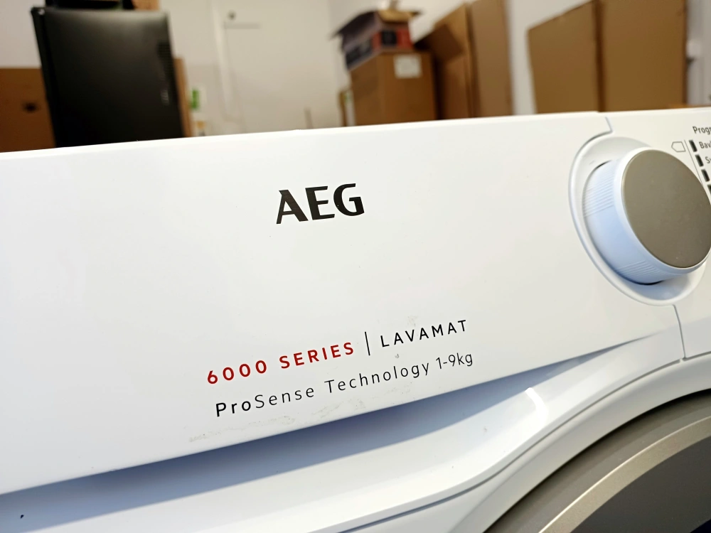 Pračka AEG A+++ 9 kg 1400 ot. ZÁRUKA 6000 SERIES LAVAMAT