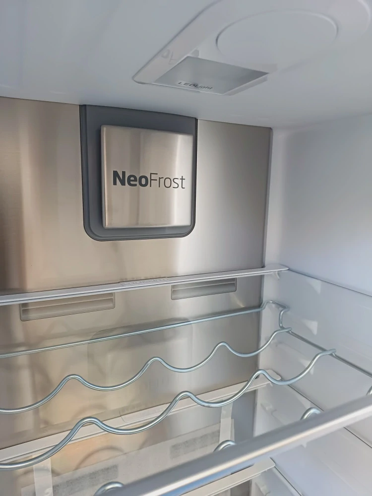 Vestavná lednice Beko, 193 cm, ZÁRUKA BCNA306E4SN