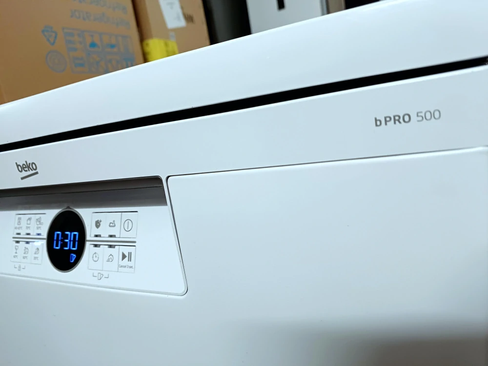 Myčka BEKO šířka 60 cm, ZÁRUKA BDFN26640WC