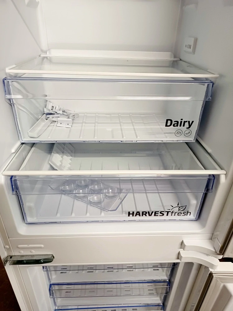 Vestavná lednice Beko, 177 cm, ZÁRUKA BCHA275E4SN