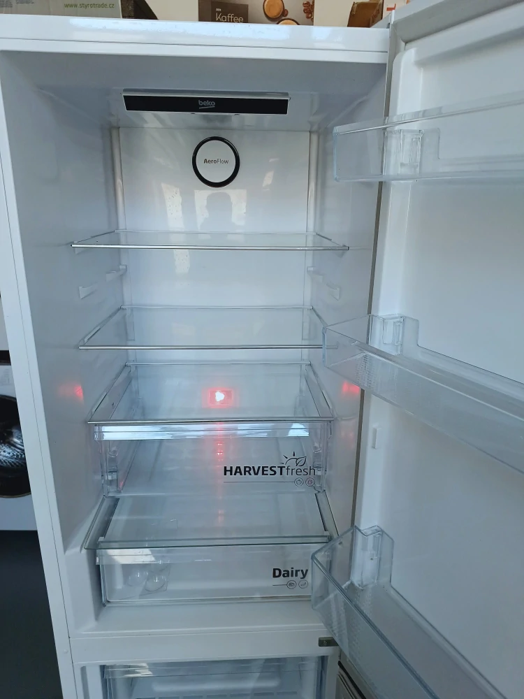 Lednice Beko 186 cm, NoFrost, ZÁRUKA B5RCNA366HW