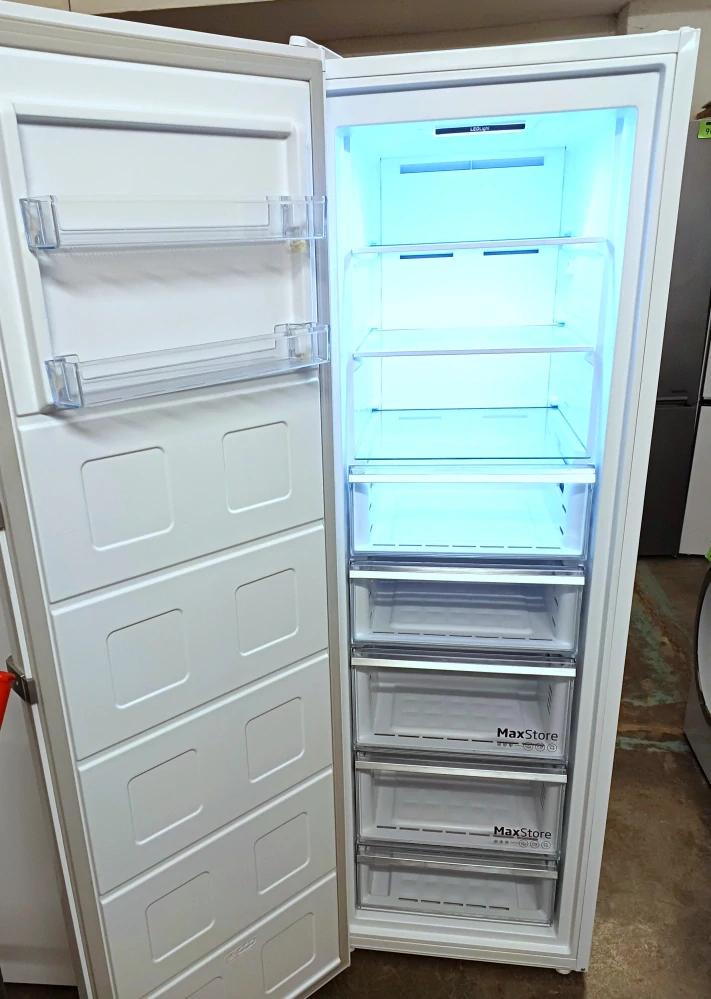 Mrazák BEKO výška 186 cm, B3RMFNE314W1