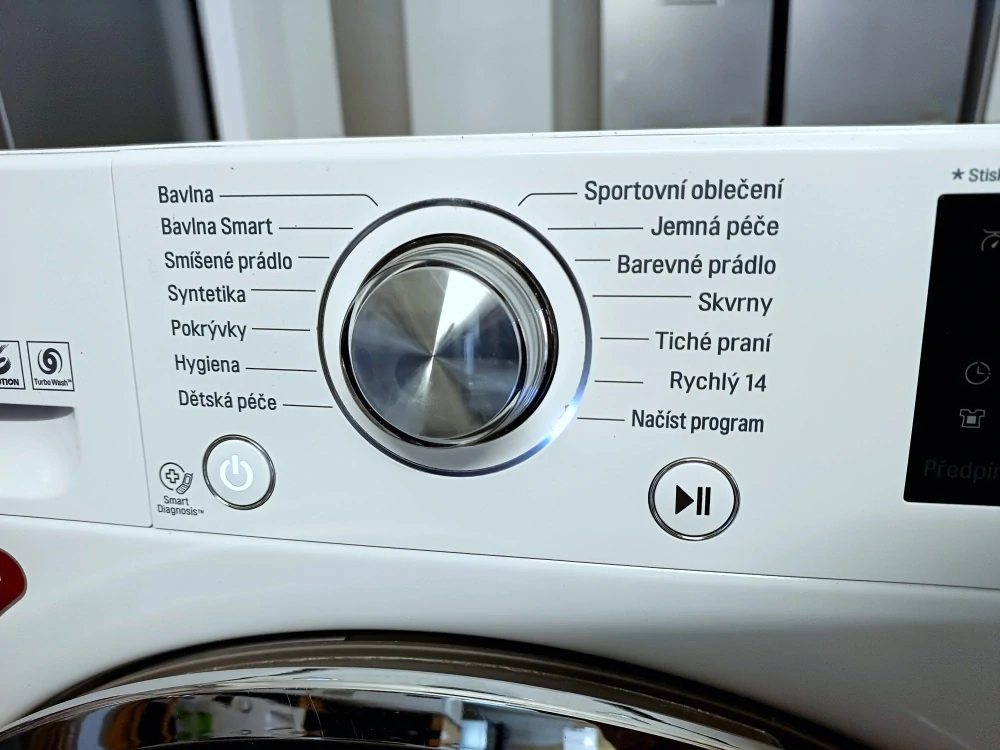 Pračka LG A+++ 7 kg 1400 ot./min. ZÁRUKA