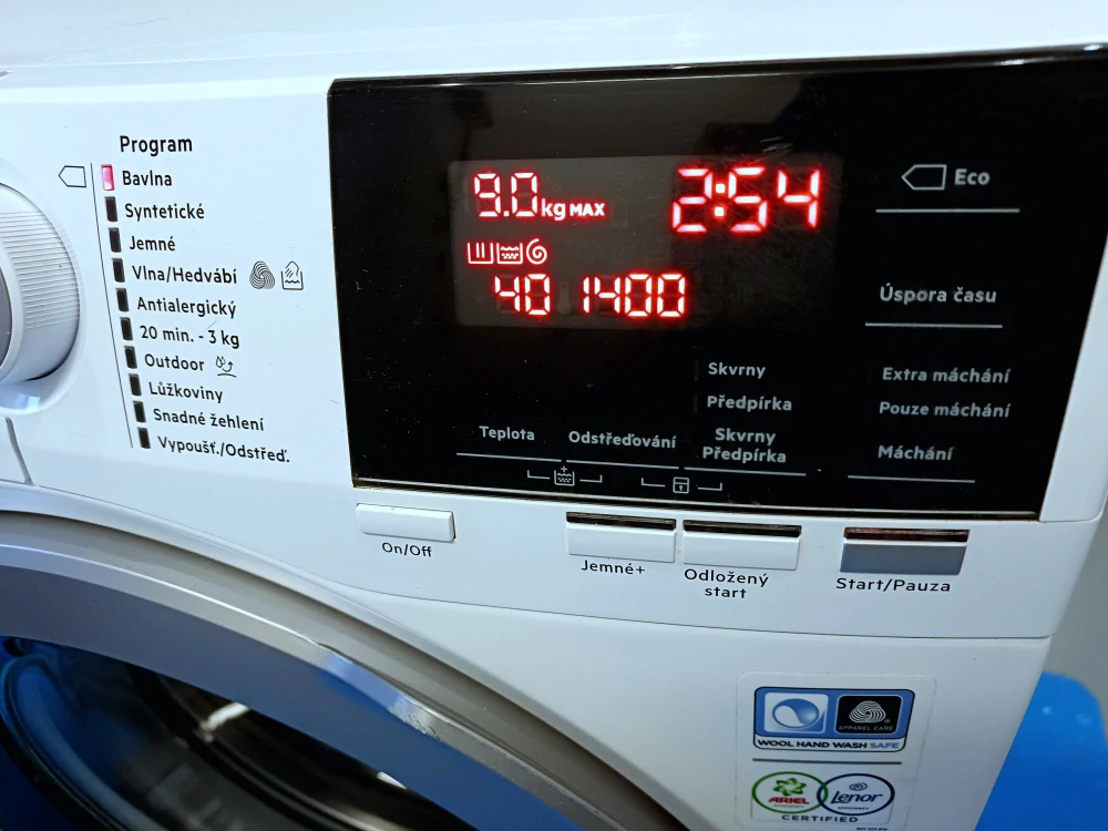 Pračka AEG A+++ 9 kg 1400 ot. ZÁRUKA 6000 SERIES LAVAMAT