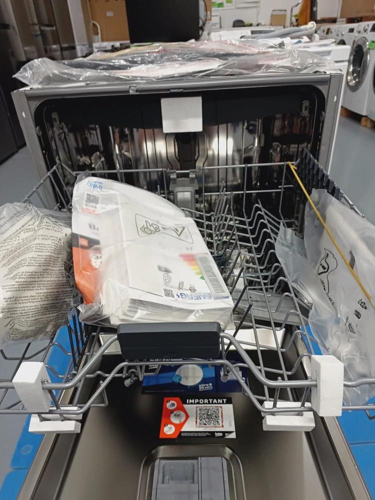 Vestavná myčka Beko, šířka 60 cm, ZÁRUKA