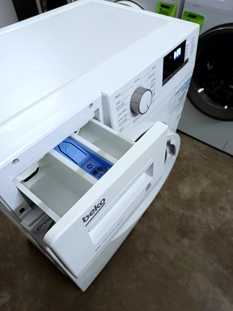 Pračka BEKO A+++6 kg WRE6512CSBWW 1200 ot/min