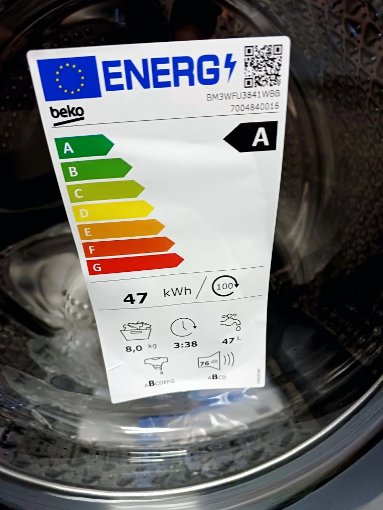 Pračka Beko 8 kg 1400 ot. ZÁRUKA BM3WFU3841WBB Běžná cena .... 11.000 Kč