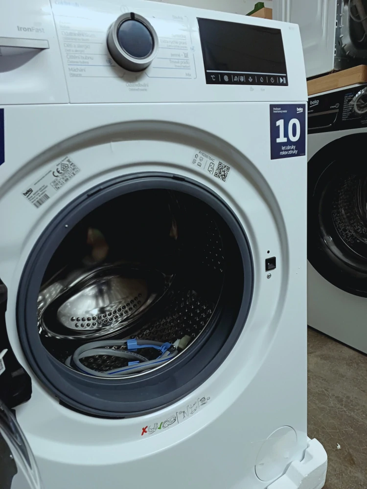 Pračka BEKO 8 kg, 1200 ot. ZÁRUKA  BM3WFU4821WC