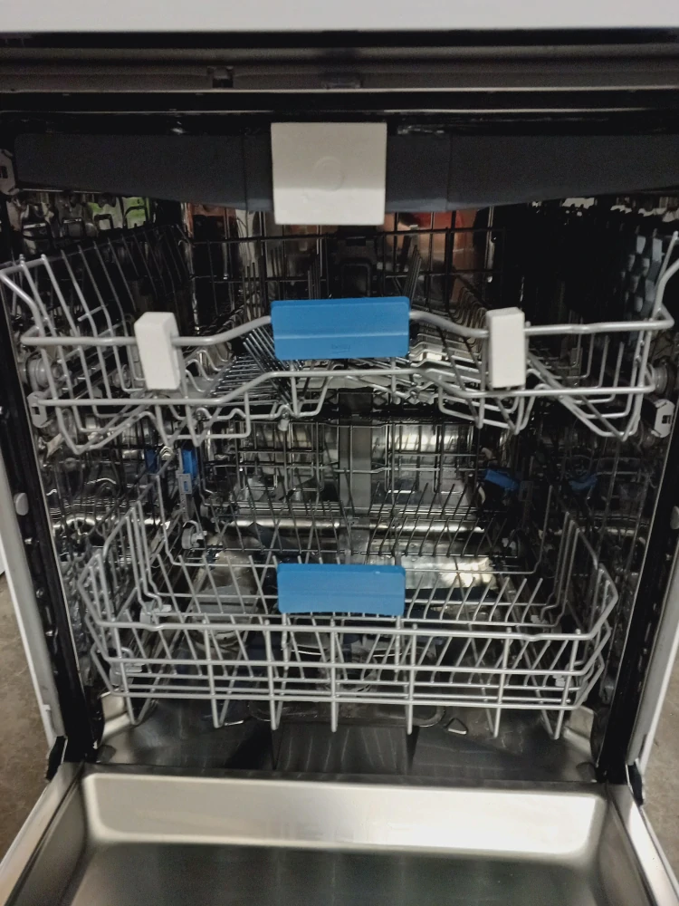Myčka BEKO šířka 60 cm, ZÁRUKA BDFN26640WC