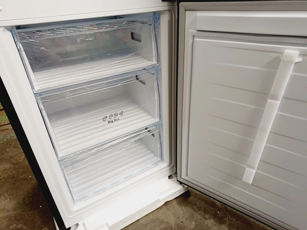 Lednice HISENSE 202 cm, NeoFrost, ZÁRUKA RB440N4AFC