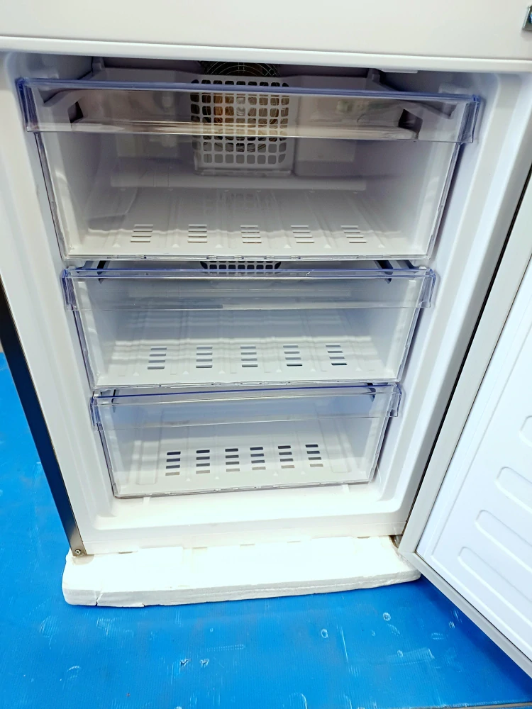 Lednice Beko 181 cm, NoFrost ZÁRUKA RCNA305K40SN