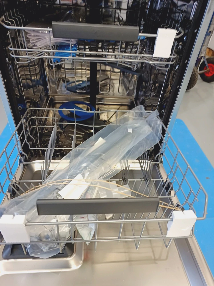 Vestavná myčka ELECTROLUX, šířka 60 cm, ZÁRUKA