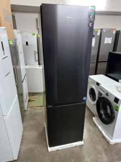 Lednice HISENSE 202 cm, NeoFrost,  ZÁRUKA RB440N4AFC
