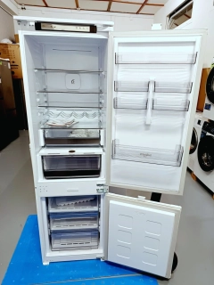 Vestavná lednice WHIRLPOOL 177 cm, NoFrost ZÁRUKA WHK2 5294 B6E